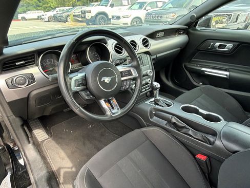 Used 2020 Ford Mustang GT RWD image 22