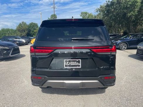 Used 2025 Lexus LX 600 4WD w/ Accessory Package (2T) image 3