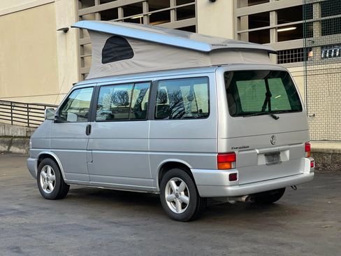 Used 2002 Volkswagen Eurovan MV image 7