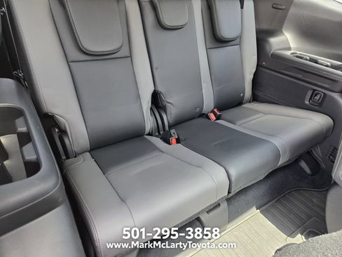 Used 2024 Subaru Ascent Onyx Edition AWD/4WD image 14
