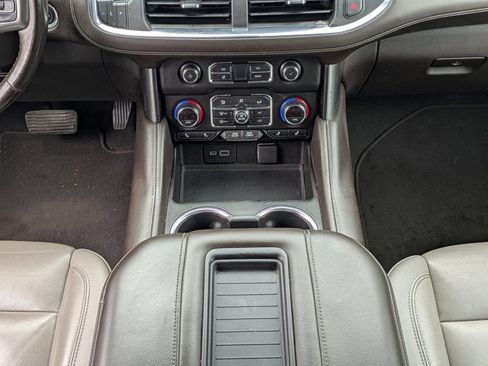 Used 2021 Chevrolet Tahoe Z71 w/ Z71 Off-Road Package image 19