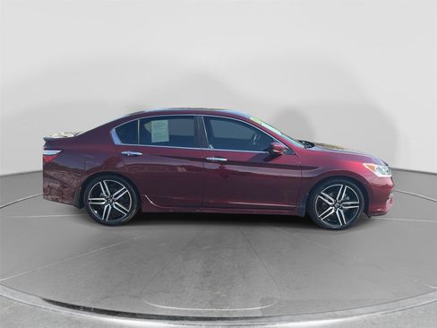 Used 2016 Honda Accord Sport image 7