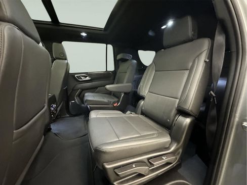 Certified 2024 Chevrolet Suburban Z71 w/ Luxury Package image 23