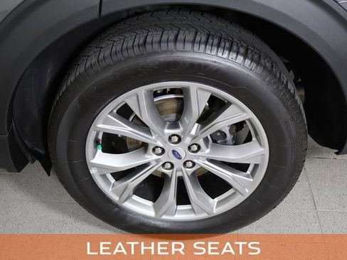 Used 2023 Ford Explorer Limited AWD/4WD image 14