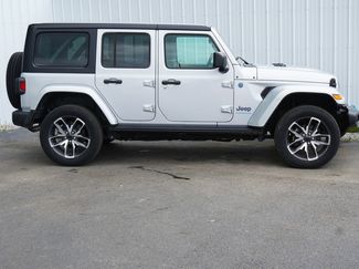 Used 2024 Jeep Wrangler Unlimited w/ Convenience Group AWD/4WD video 2