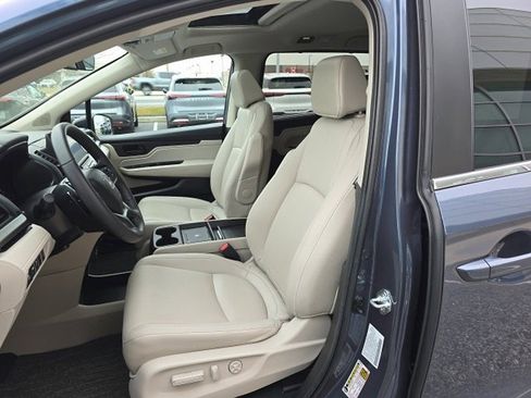Used 2025 Honda Odyssey EX-L image 10