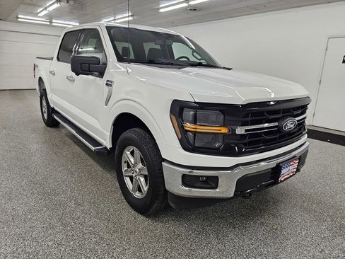 Used 2024 Ford F150 XLT AWD/4WD image 3