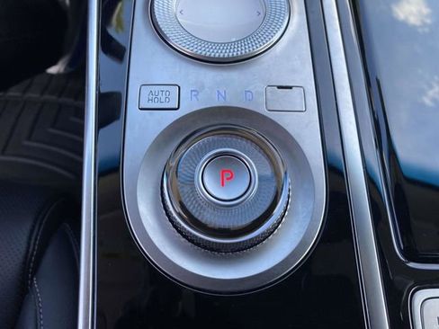 Used 2021 Genesis GV80 2.5T RWD image 32