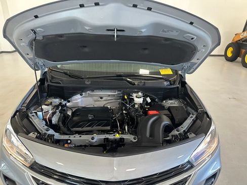 Used 2023 Buick Encore GX Preferred w/ Cold Weather Comfort Package AWD/4WD image 28