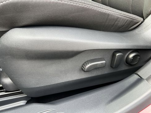 Used 2025 Subaru Legacy Premium image 14