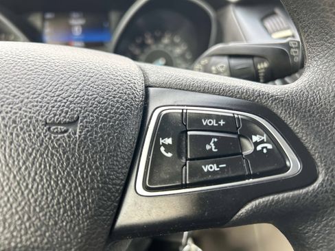 Used 2015 Ford Focus SE image 22