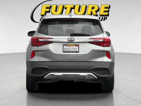 Certified 2021 Kia Seltos LX image 5