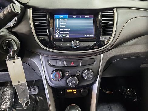 Used 2020 Chevrolet Trax LS w/ Tint and Cruise Package FWD image 14