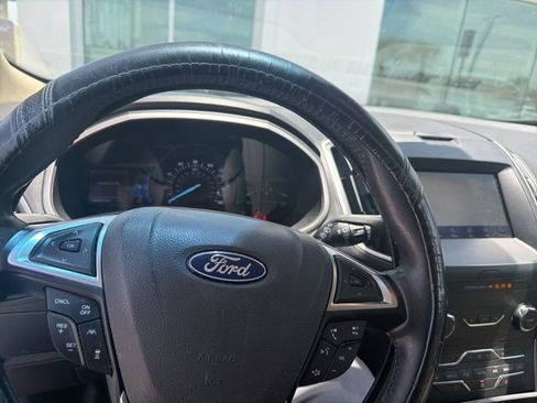 Used 2019 Ford Edge SEL w/ Equipment Group 201A FWD image 14