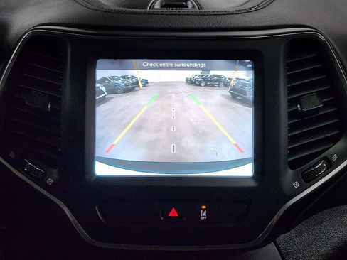 Used 2022 Jeep Cherokee Latitude w/ Sun & Sound Group image 37