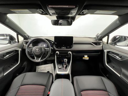 Certified 2025 Toyota RAV4 XSE image 9