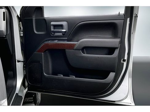 Used 2017 GMC Sierra 3500 SLE image 29