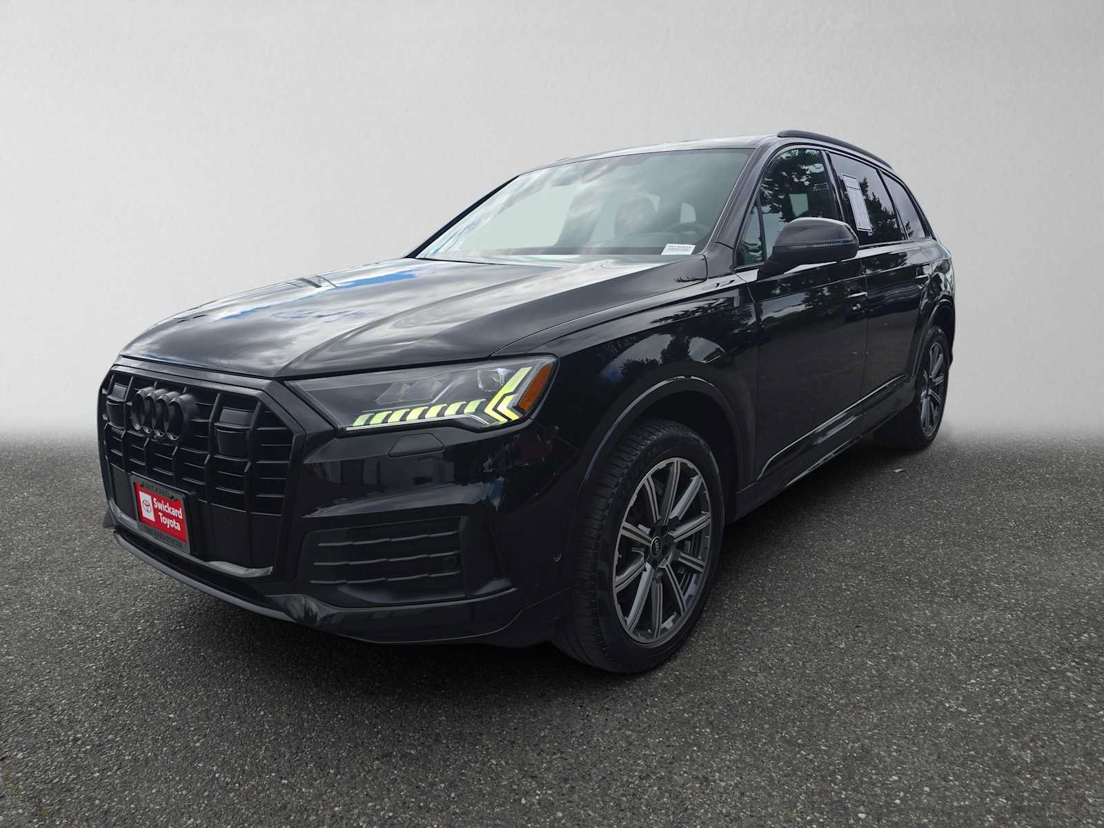 Used 2023 Audi Q7 2.0T Premium Plus w/ Premium Plus Package AWD/4WD image 7