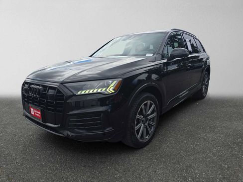 Used 2023 Audi Q7 2.0T Premium Plus w/ Premium Plus Package AWD/4WD image 7