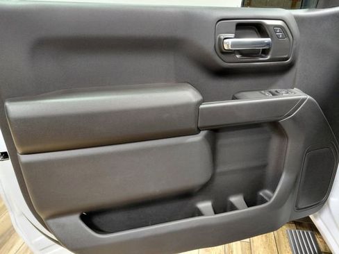 Used 2025 Chevrolet Silverado 1500 W/T w/ WT Value Package AWD/4WD image 33