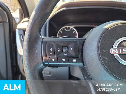 Used 2023 Nissan Rogue S image 24