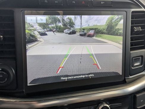 Used 2023 Ford F150 Lariat w/ Equipment Group 502A High image 9