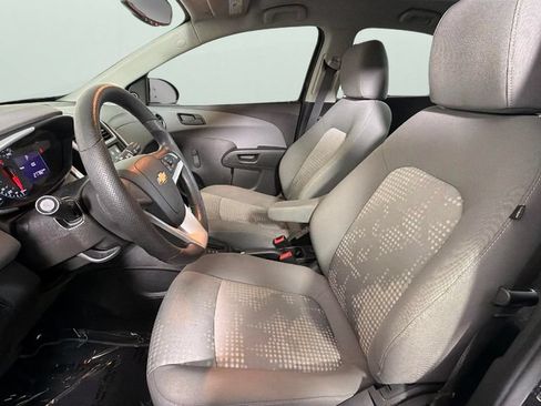 Used 2018 Chevrolet Sonic LS FWD image 17