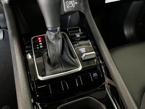 New 2026 Jeep Compass Limited AWD/4WD image 16