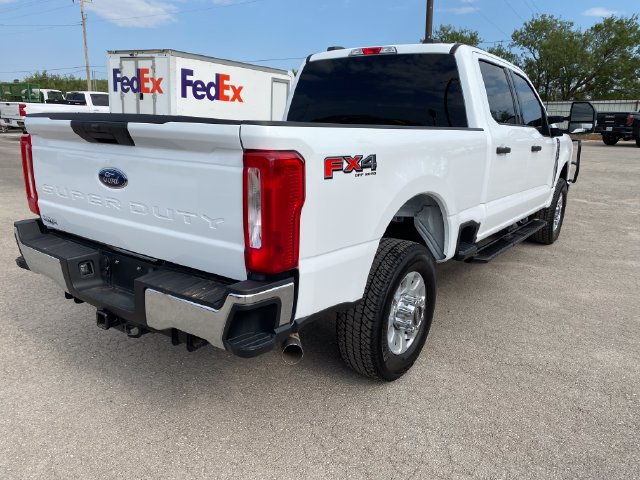 Used 2024 Ford F250 XLT w/ FX4 Off-Road Package AWD/4WD image 6