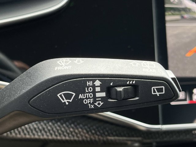 Used 2023 Audi SQ7 Prestige AWD/4WD image 44