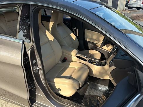 Used 2019 Mercedes-Benz CLA 250 4MATIC image 27