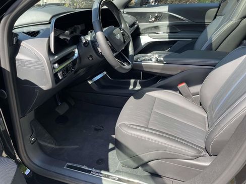 New 2026 Cadillac Lyriq Signature Sport AWD/4WD image 20