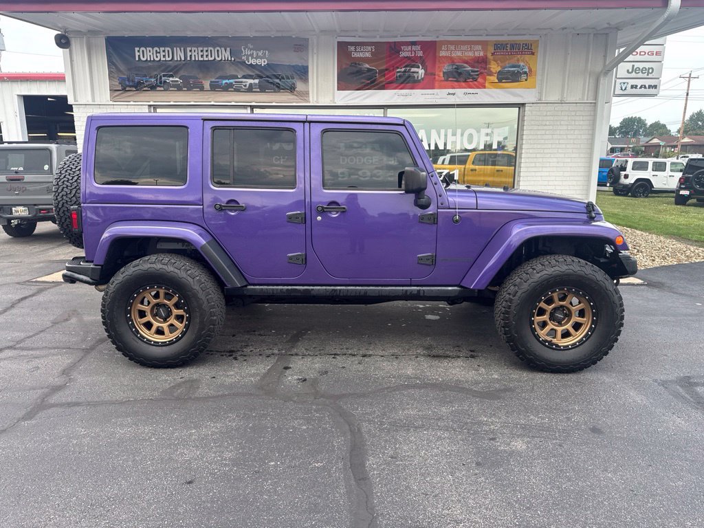 Used 2016 Jeep Wrangler Unlimited Sahara w/ Max Tow Package AWD/4WD image 2