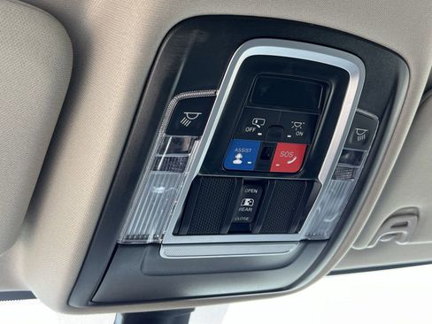 New 2024 RAM 5500 Laramie image 30