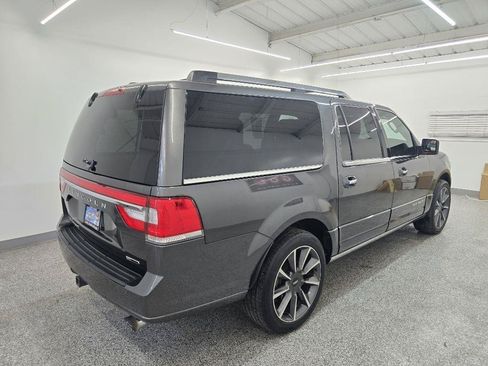Used 2016 Lincoln Navigator L Reserve RWD image 6