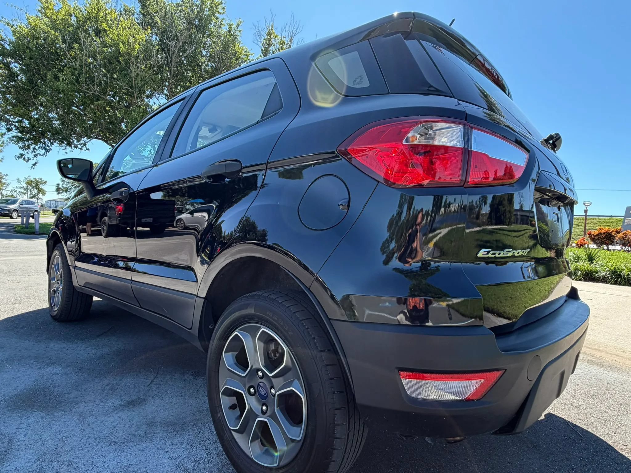 Used 2020 Ford EcoSport S AWD/4WD image 12
