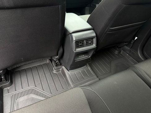 Used 2025 Honda CR-V EX image 18
