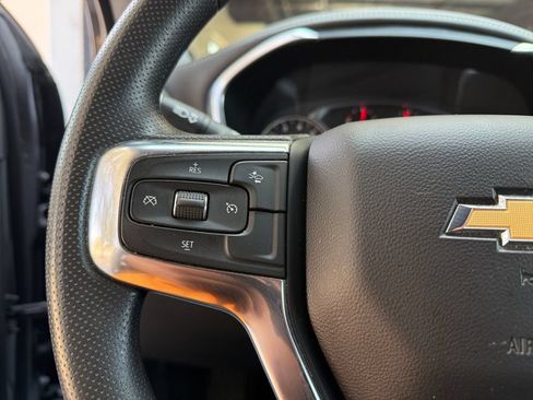 Used 2025 Chevrolet Blazer LT FWD image 24
