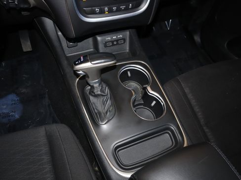 Used 2020 Dodge Durango SXT image 30