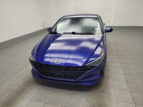 Used 2021 Hyundai Elantra SEL FWD image 15