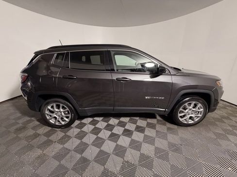 Certified 2023 Jeep Compass Latitude image 13