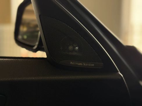 Used 2016 BMW M235i Convertible image 31