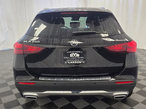 Used 2025 Mercedes-Benz GLA 250 4MATIC image 5