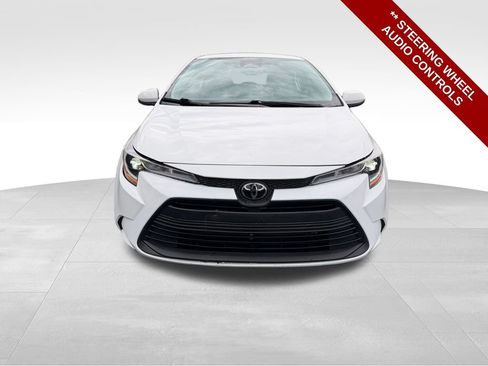 Used 2024 Toyota Corolla LE FWD image 10