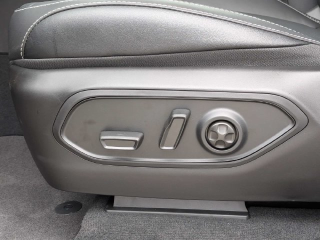 New 2027 Jeep Grand Cherokee Limited AWD/4WD image 22