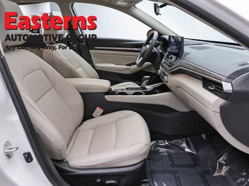 Used 2023 Nissan Altima 2.5 SL AWD/4WD image 24