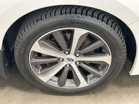 Used 2015 Subaru Legacy 3.6R Limited AWD/4WD image 5
