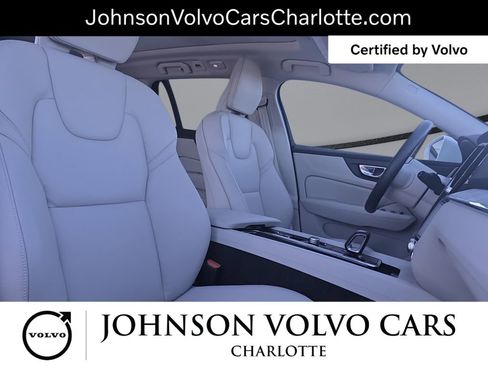 Certified 2025 Volvo V60 B5 Cross Country Plus AWD/4WD image 10