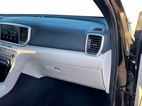 Certified 2022 Kia Sportage Nightfall Edition image 16