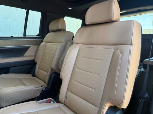 New 2026 Hyundai Santa Fe Limited AWD/4WD image 38